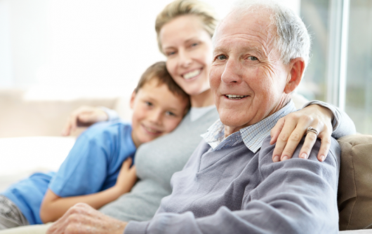 grand-père en famille